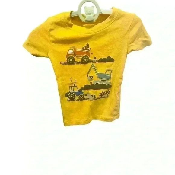 Kids Headquarters Graphic T with matching blue shorts 2T-3T - Picture 2 of 6